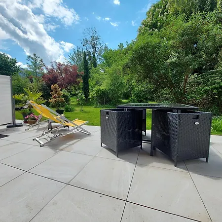 Apartment Centre St Jorioz : Charmant Et Spacieux Studio Avec Terrasse Et Jardin Privatif Saint-Jorioz